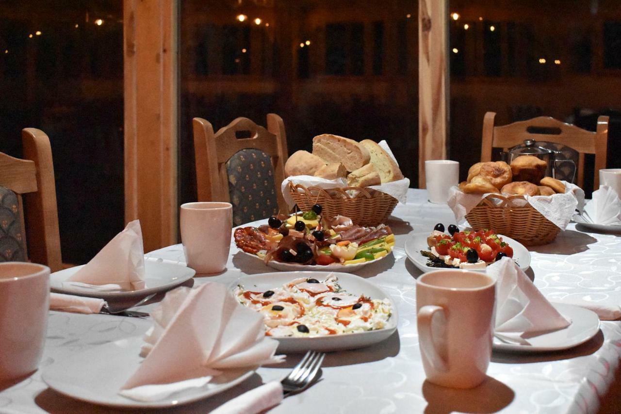 Tara Inn Resort Bastasi Buitenkant foto